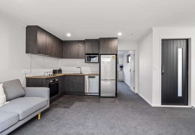 Room B 5/61 May Street Hamilton East_8