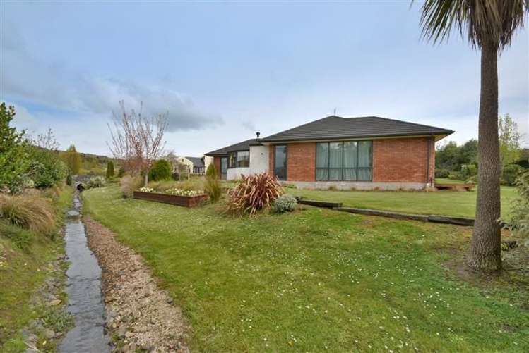 19 Orchard Grove East Taieri_9