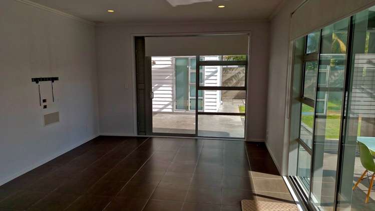 8 Marie Avenue Red Beach_6