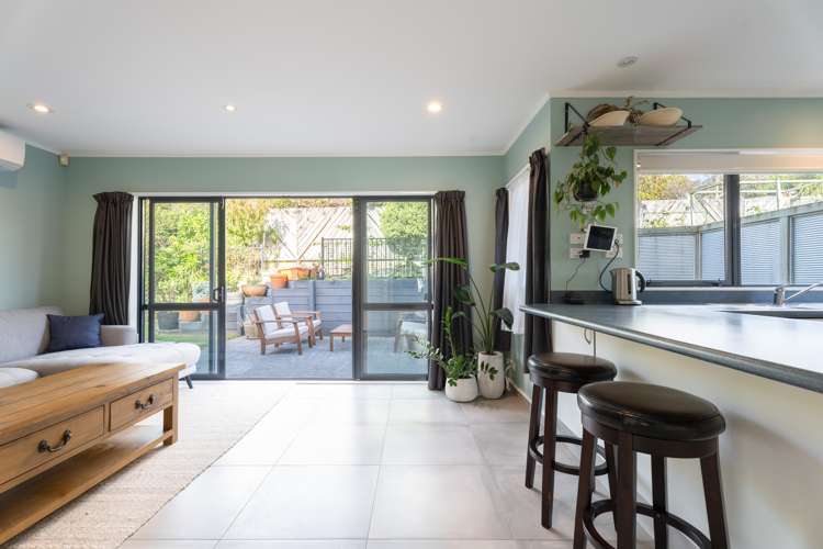 7 Amesbury Drive Churton Park_10