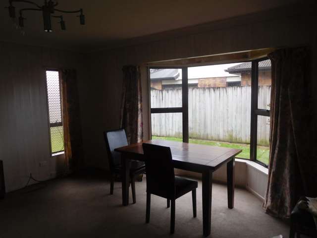 11B St Olpherts Avenue Hamilton East_2