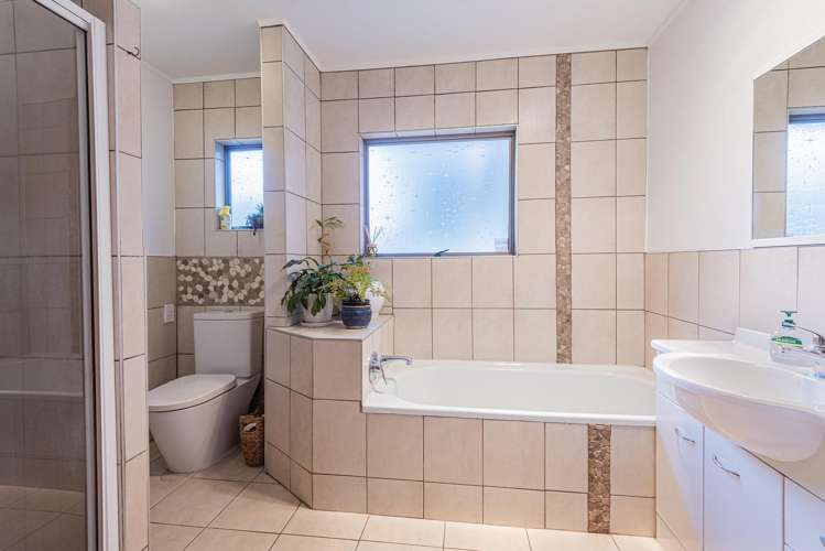 28 Tawhai Place Parahaki_10