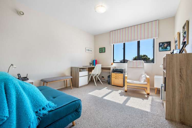 2a/12 Seaway Road Clarks Beach_13