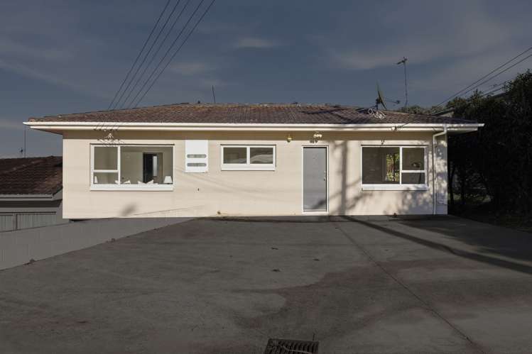 1/92 Lake Road Northcote_13
