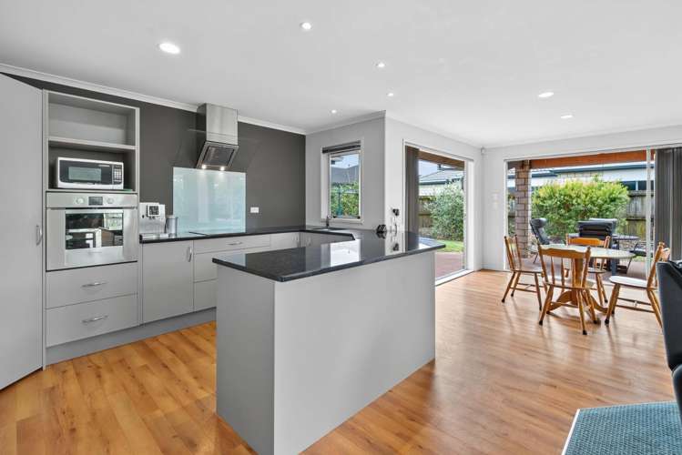 1 Monticello Key Papamoa_1