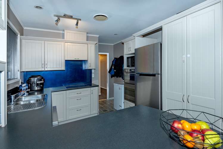 20 Greenock Street Redwood_10