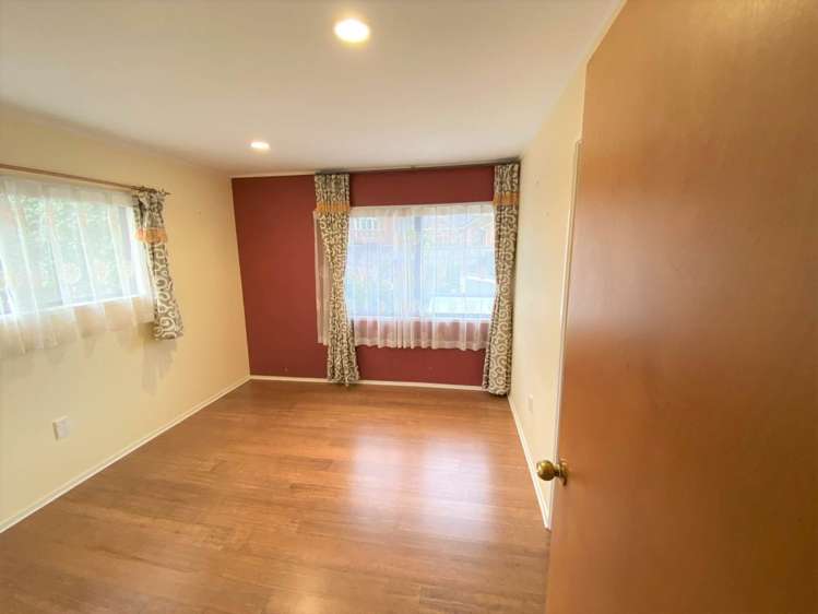 8 Eleanor Place Blockhouse Bay_9