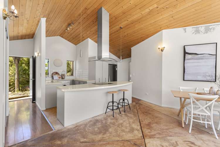 53 Waiheke Road Waiheke Island_8