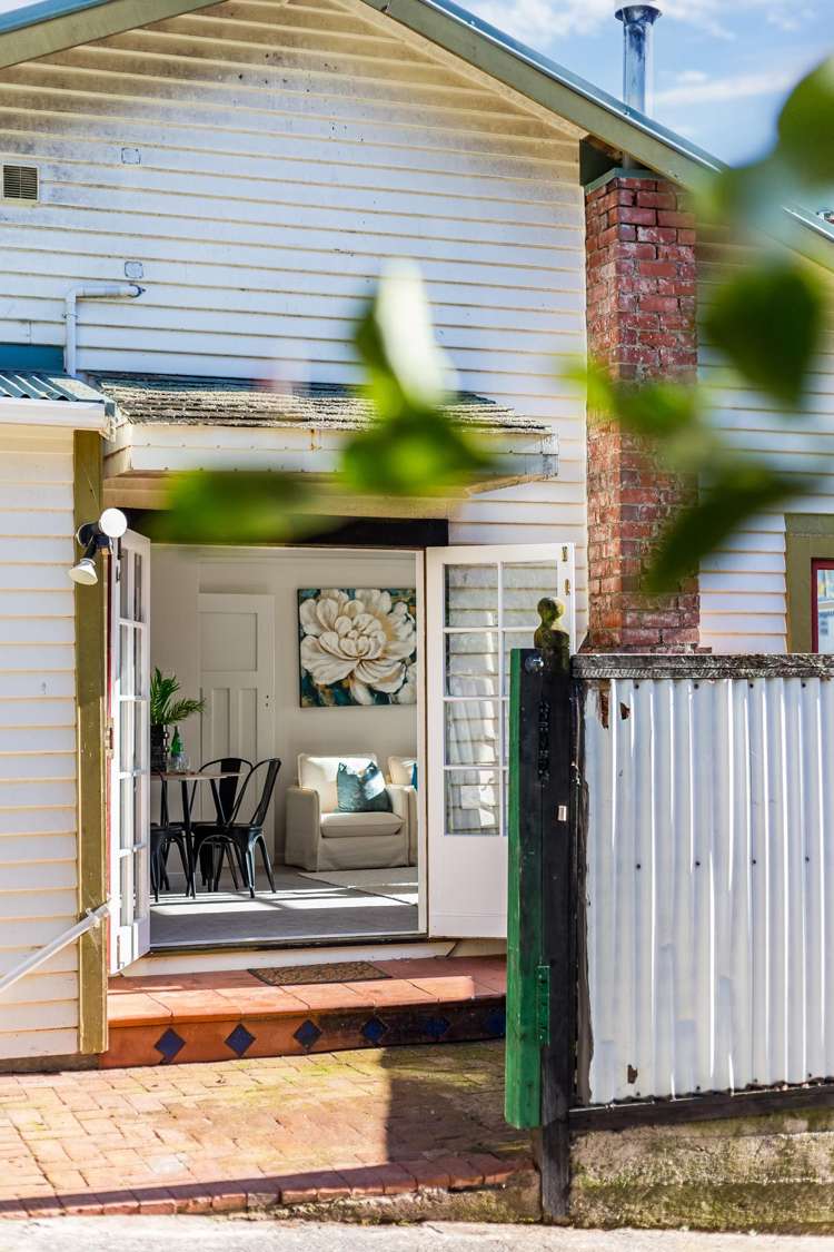 61A Severn Street Island Bay_13
