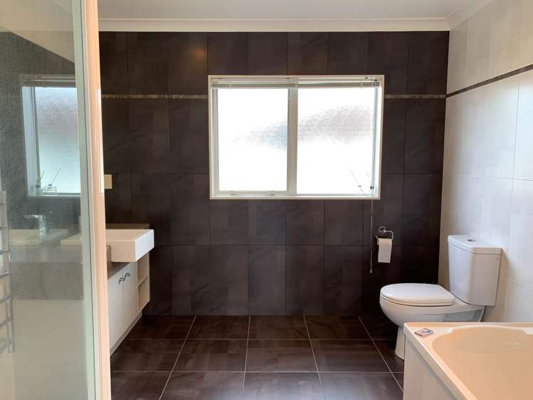 55 Oakway Drive Schnapper Rock_13