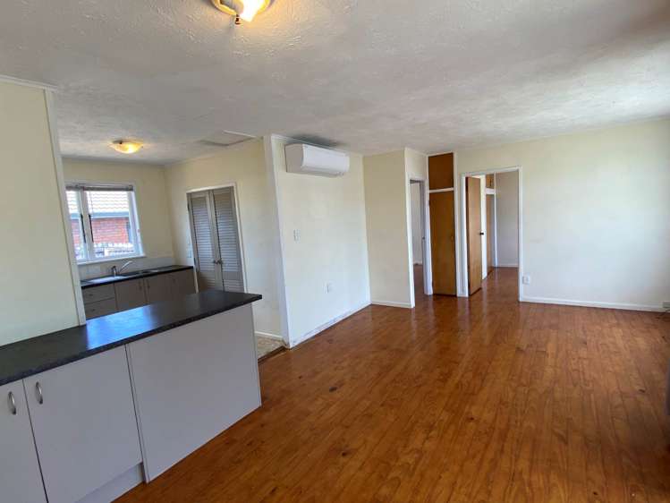 1/15 Thornton Road Milford_2