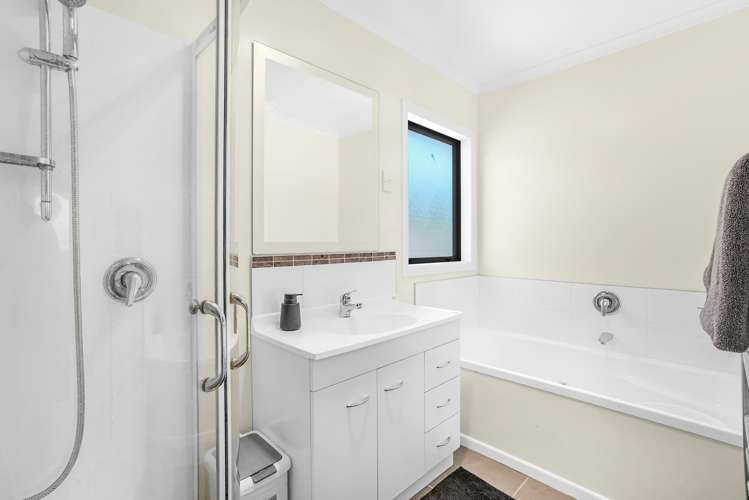 12 Fraser Colman Grove Wainuiomata_15