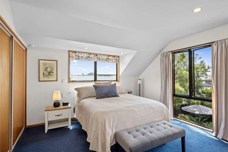 2/180 Main Road Redcliffs_10