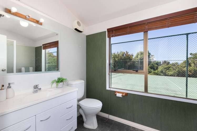 46 David Crescent Karori_13