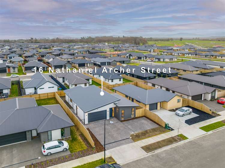 16 Nathaniel Archer Street Woodend_21