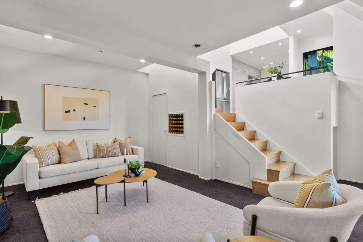 214A Hillsborough Road_1