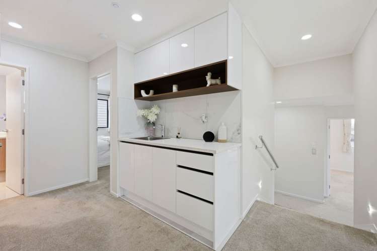 10 Tannaghmore Drive Flat Bush_29