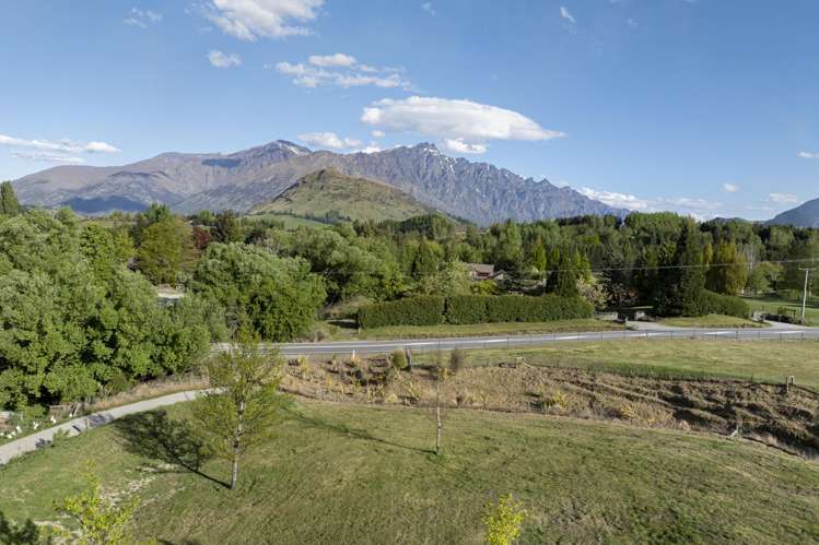 16 Station Rise, Littles Farm Dalefield_9