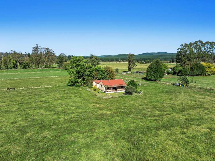 1072 Main Road Murupara_9