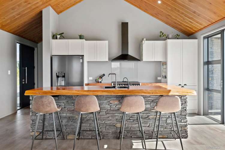 152 Highway 22 Pukekawa_5