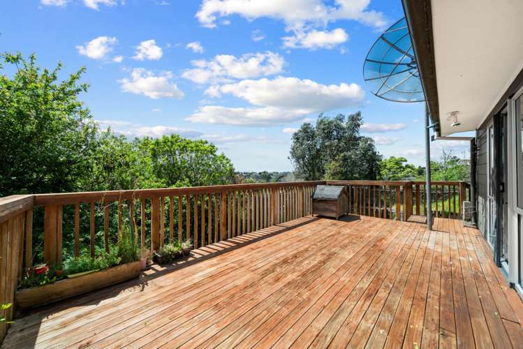 6 Theban Place Totara Vale_8