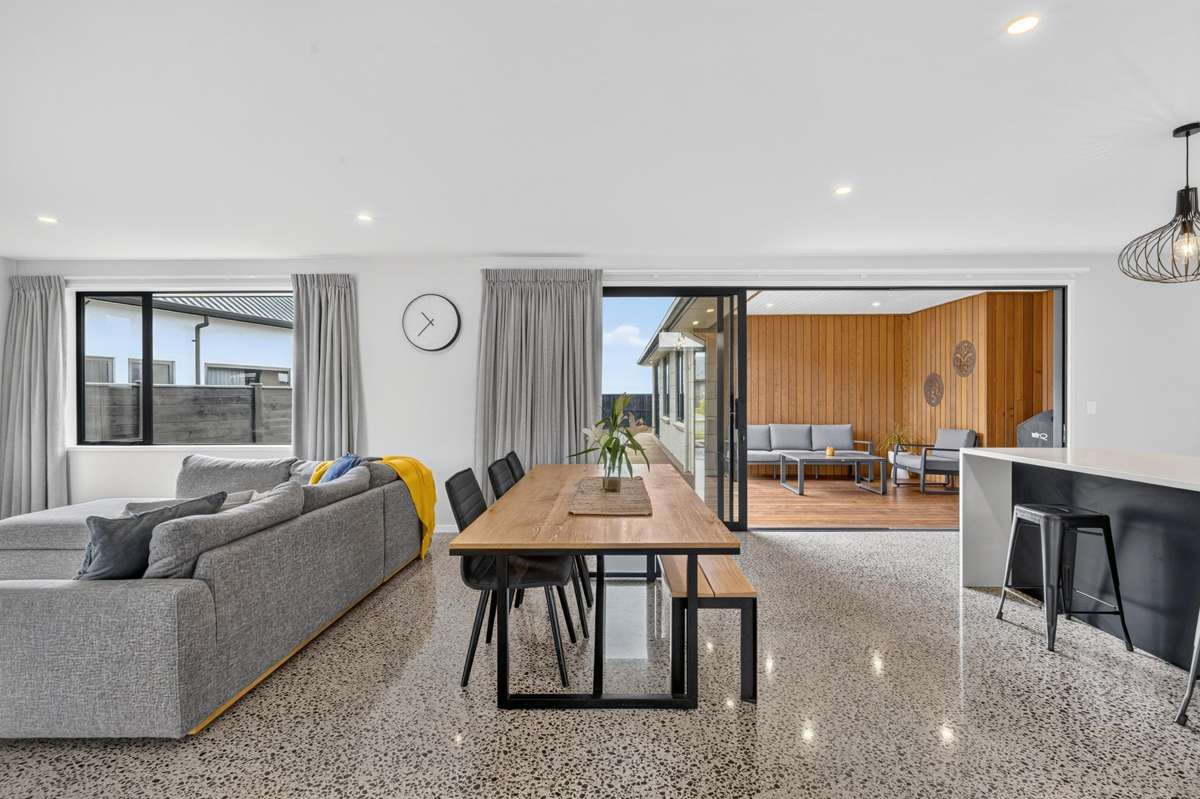 6 Howie Street_3