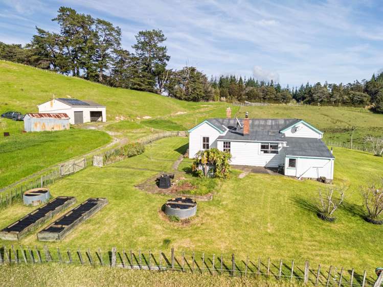 109 Paponga Road_5