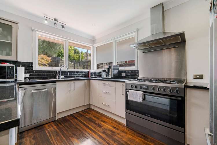 11 Blue Gum Rise Sunnyhills_12