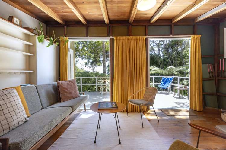 101-103 Lone Kauri Road_2