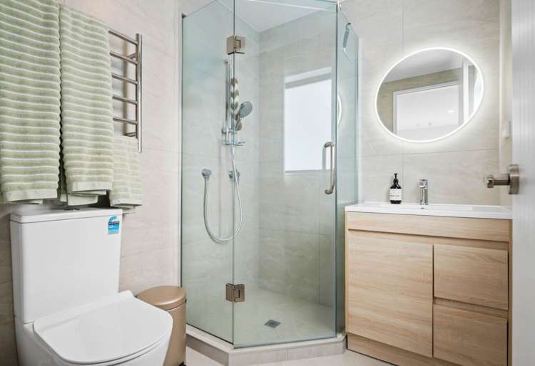2/66 Bruce Road Glenfield_5
