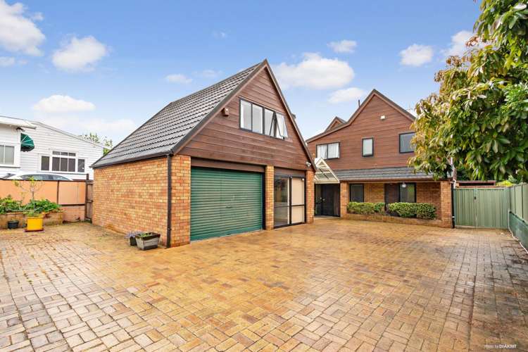 2/11 Smale Street Point Chevalier_10