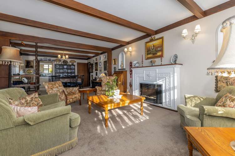 13 Churchill Street_5
