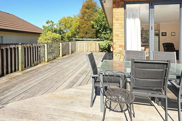 16a Divich Avenue Te Atatu South_13