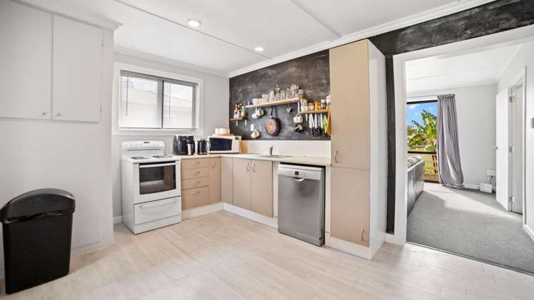16 Tolerton Avenue Elgin_4