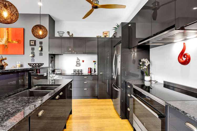 11a Mace Terrace Oakura_1