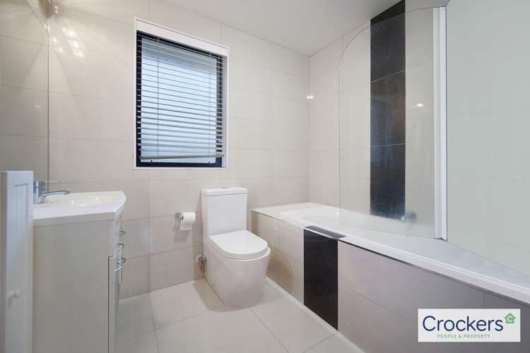 2 Conti Drive 10673_18