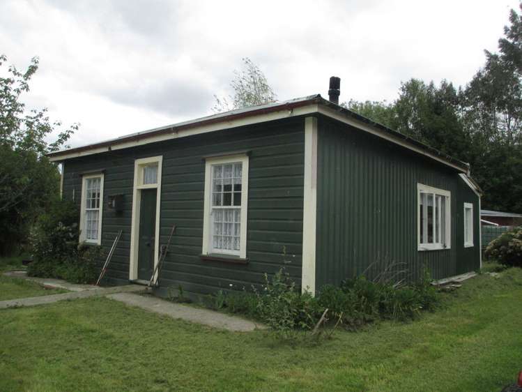 913 Tahakopa Valley Road Catlins Surrounds_11