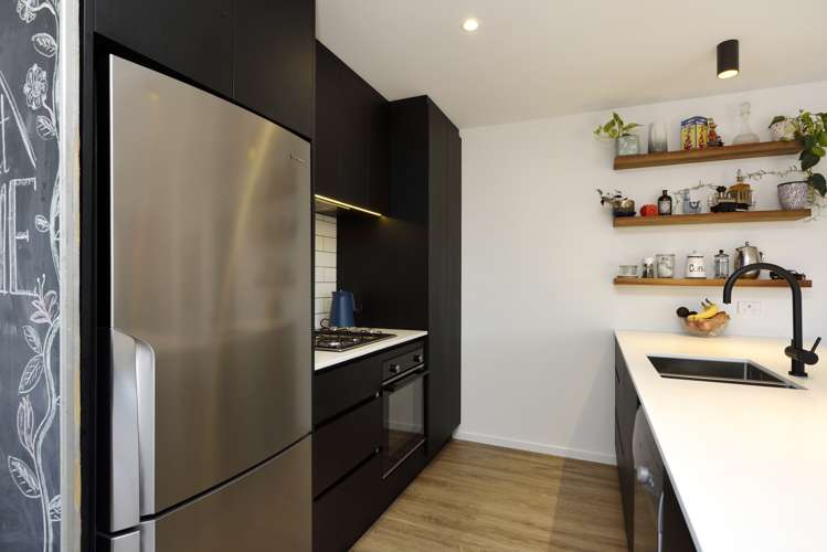 9 Camberley Road Richmond_14