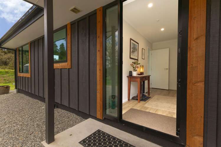 16 Charles Douglas Place Franz Josef / Waiau_1