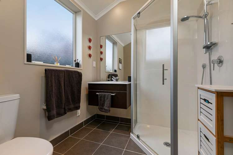 12 Huntington Park Drive Greenhithe_11