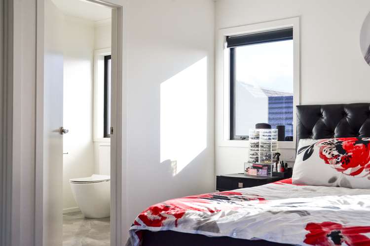 11 Blackwood Crescent Glenview_7