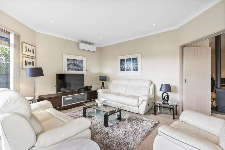 23 English Oak Drive Schnapper Rock_26