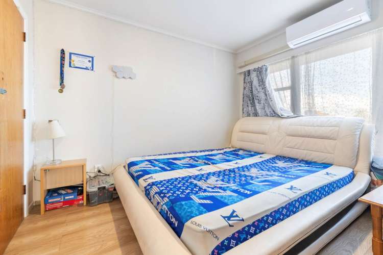 16 Farnborough Crescent Mangere_13