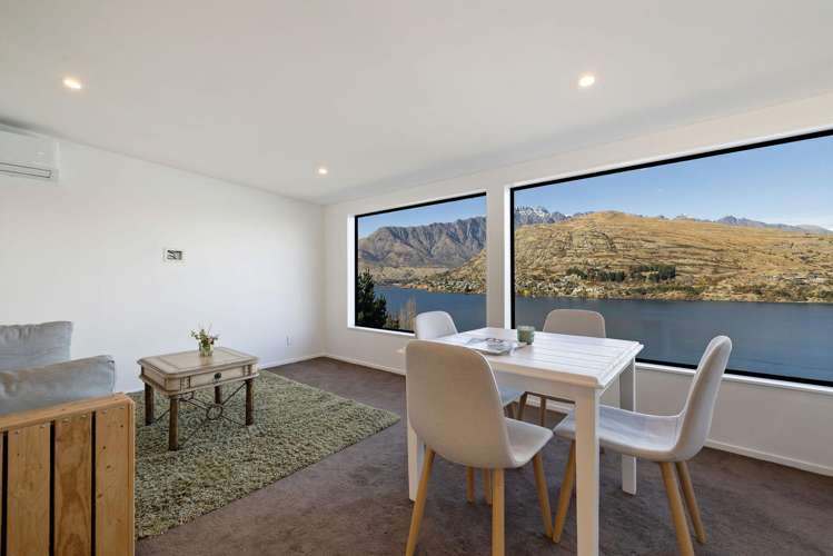 22 Golden Terrace Queenstown_8