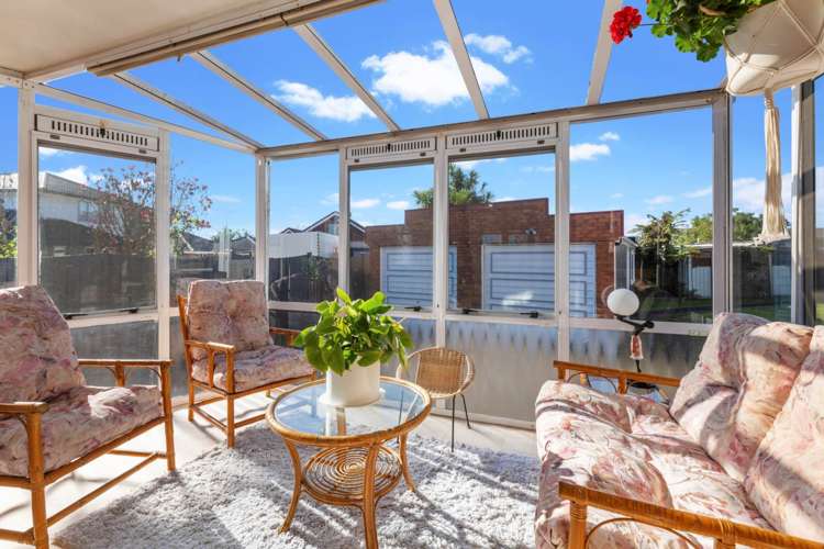 45 Buckingham Crescent Manukau_12