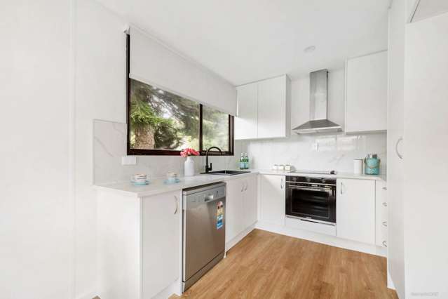 2/16 Cameron Place Ranui_2