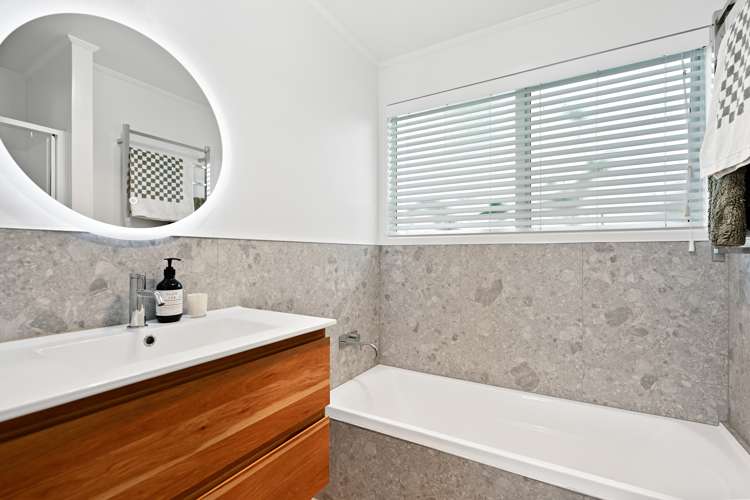 5 Homestead Place Glenview_20