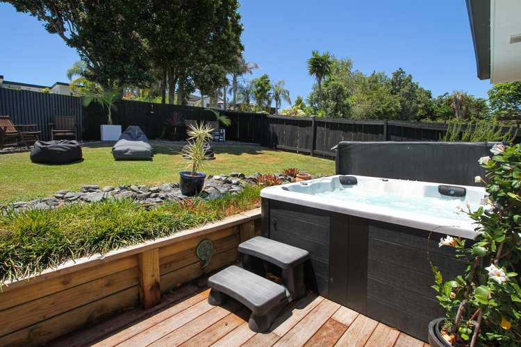 17 Donald Street Stanmore Bay_17