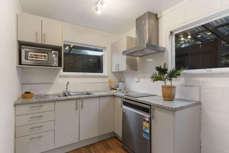 102a Aranui Road Mount Wellington_24