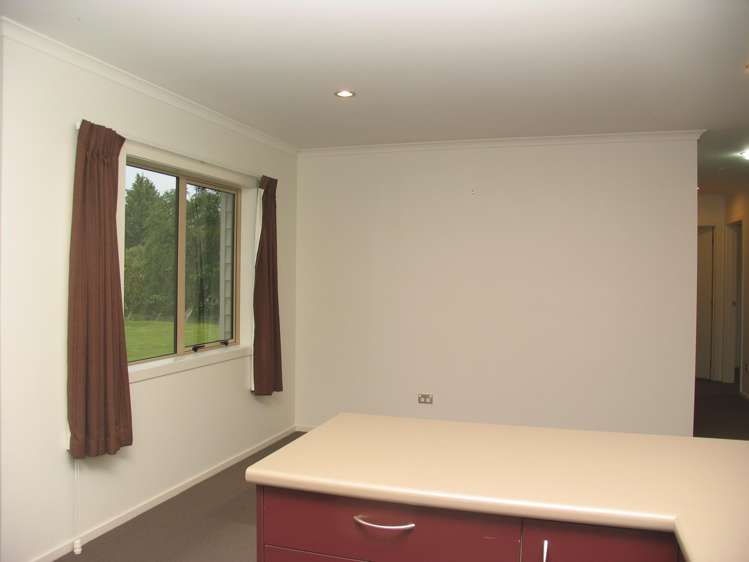 8 Hector Close Kingston_6